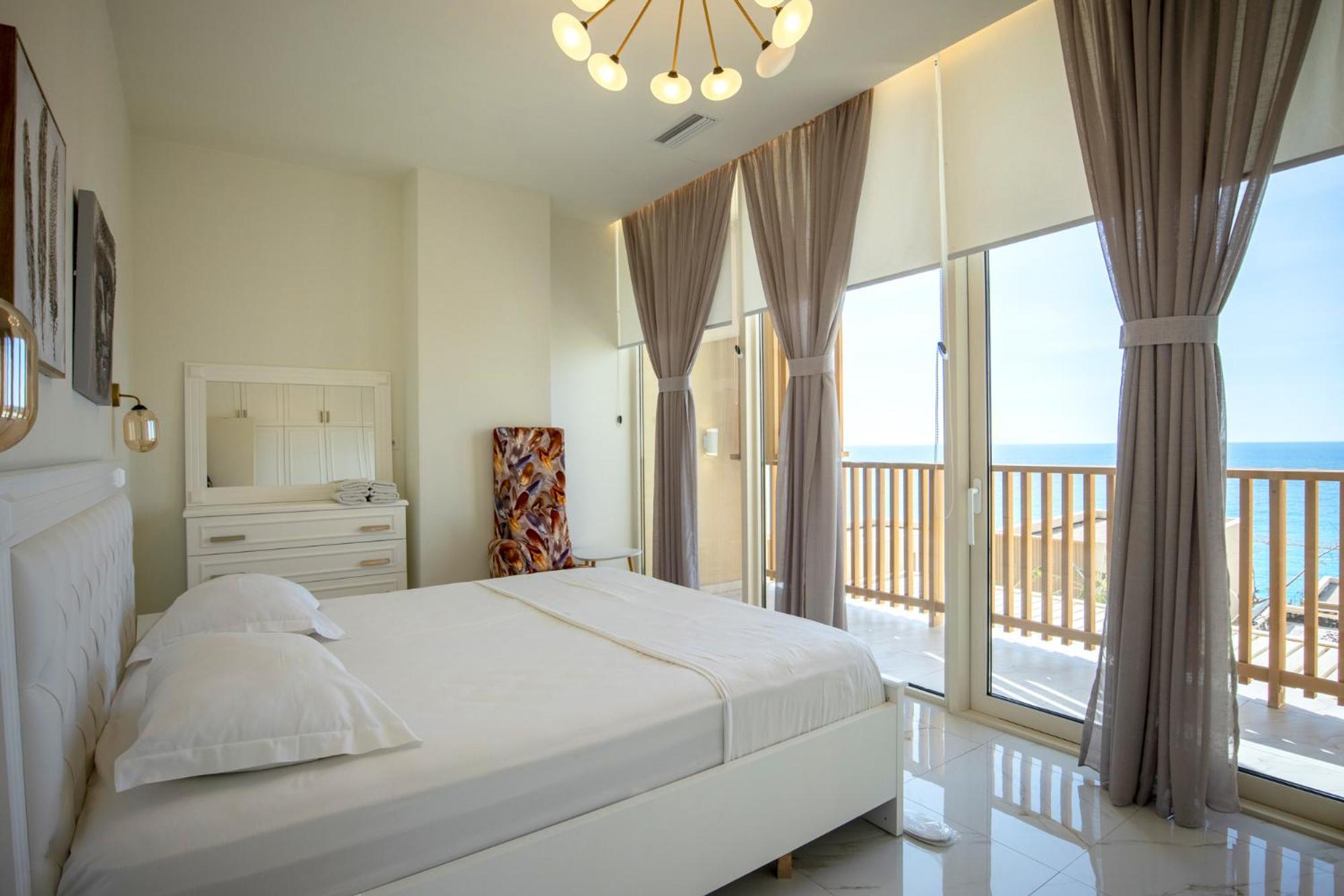 Hotel Green Coast Palasë Zewnętrze zdjęcie