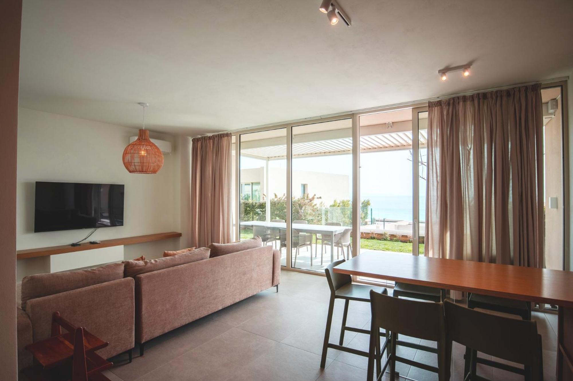Hotel Green Coast Palasë Zewnętrze zdjęcie